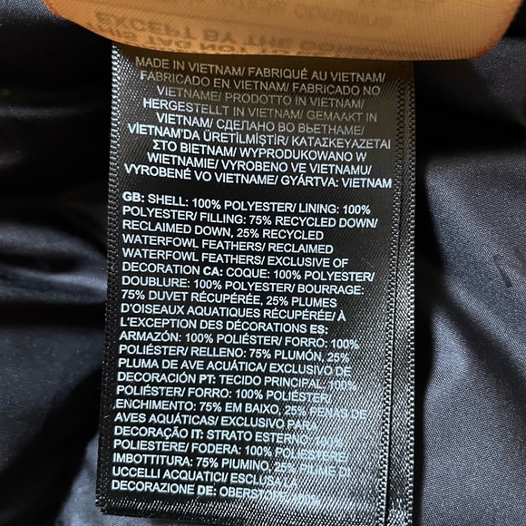 The North Face Women’s 71 Sierra Down Short Black Jacket - Picture 6 of 8